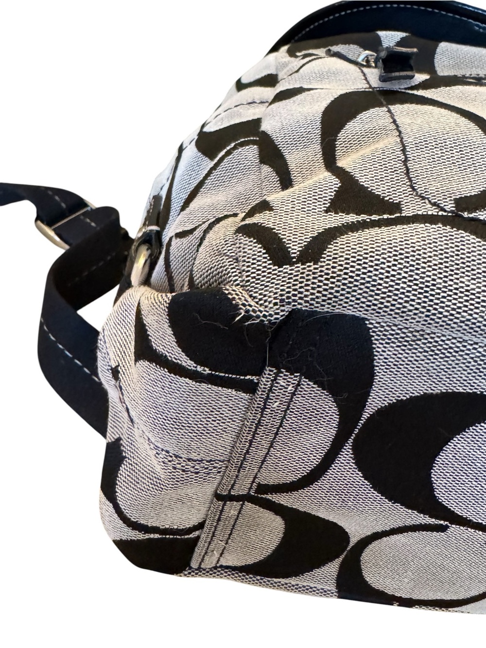 Coach Kyra Daisy Signature Backpack 2011 - Picture 8 of 12